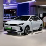 Geely Emgrand L Hip New Energy  Plug-in Hybrid Compact Sedan - Image 2