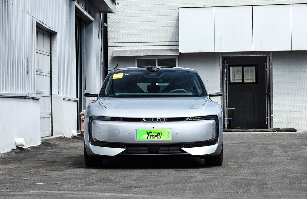 imgi_3_1_3(9) AUDI E5 Sportback 2026 - Image 1