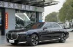 BMW i7 2026 eDrive50L Luxury Package - Image 2