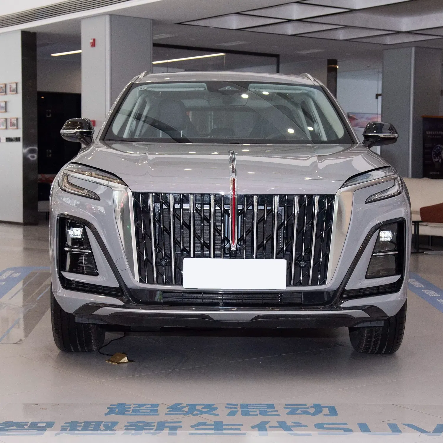 imgi_37_Hot-Sale-Cheap-Price-Gasoline-Car-Hongqi-HS3-New-Petrol-Vehicle-Use-Car Hongqi HS3 – For Sale From China | EVOVED - Image 1